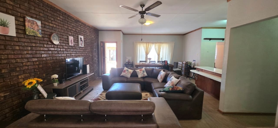 3 Bedroom Property for Sale in Riebeeckstad Free State